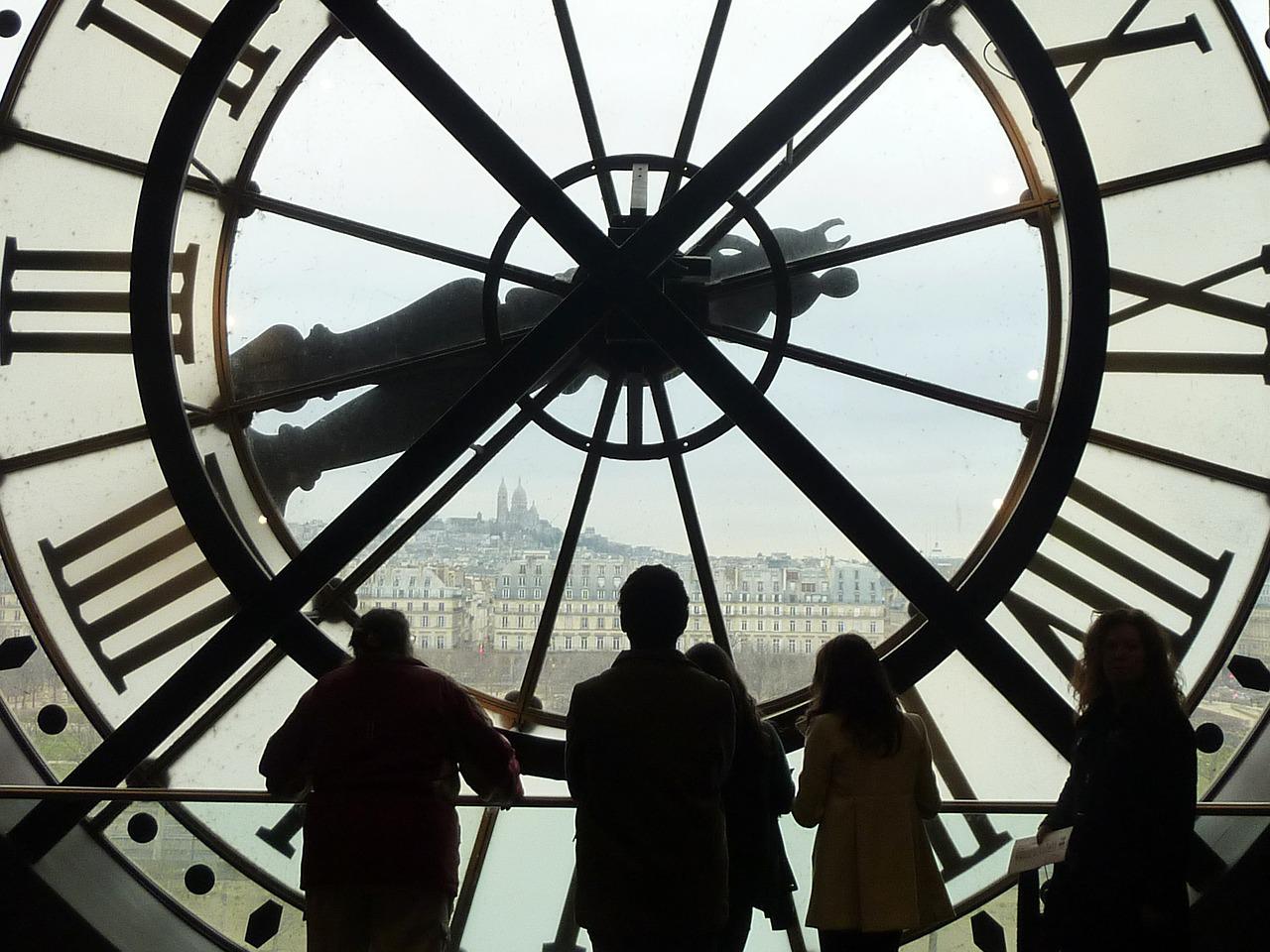 Read more about the article How to Tell Time and Give Dates in French