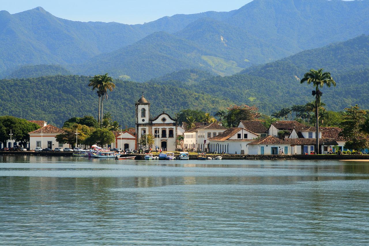 You are currently viewing A Cidade: Around Town in Portuguese