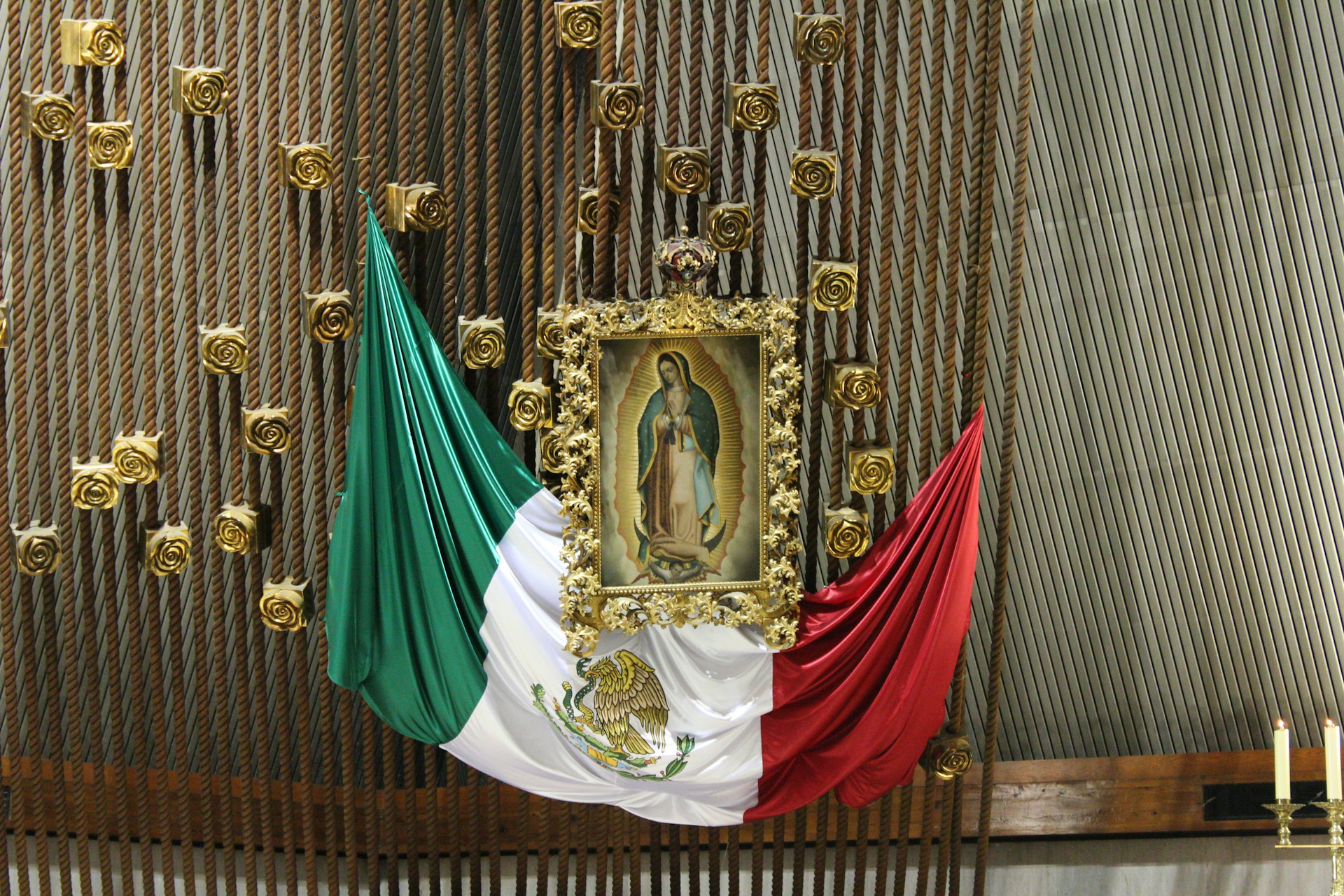 Read more about the article The History and Traditions of el Día de la Virgen de Guadalupe