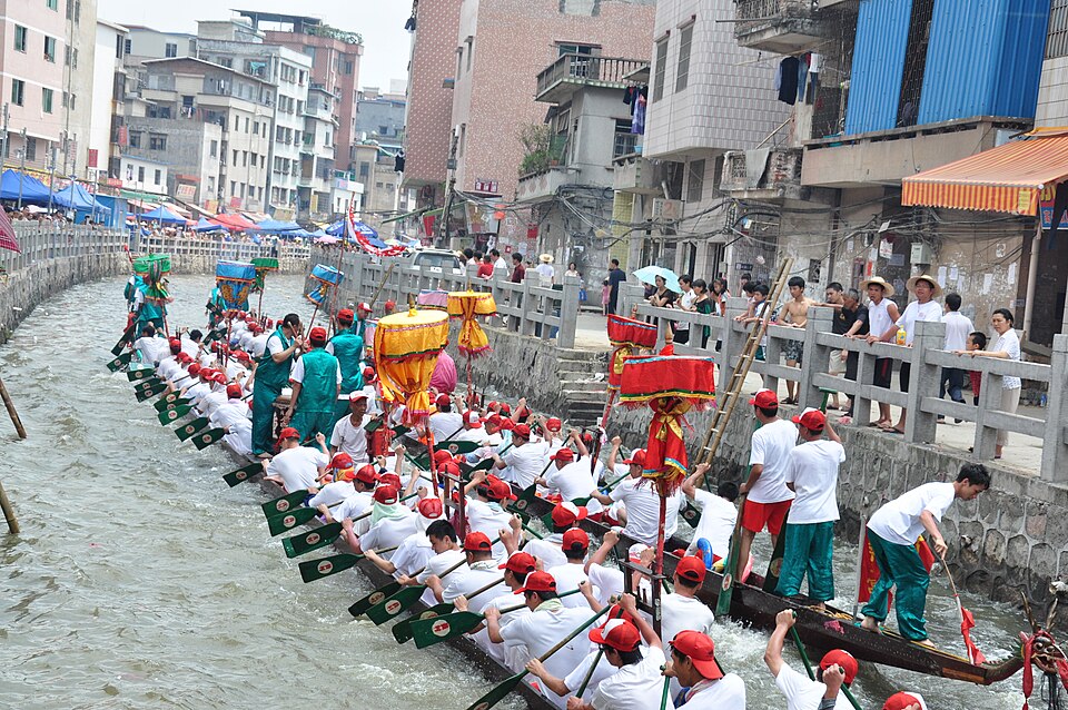 You are currently viewing China’s Dragon Boat Festival